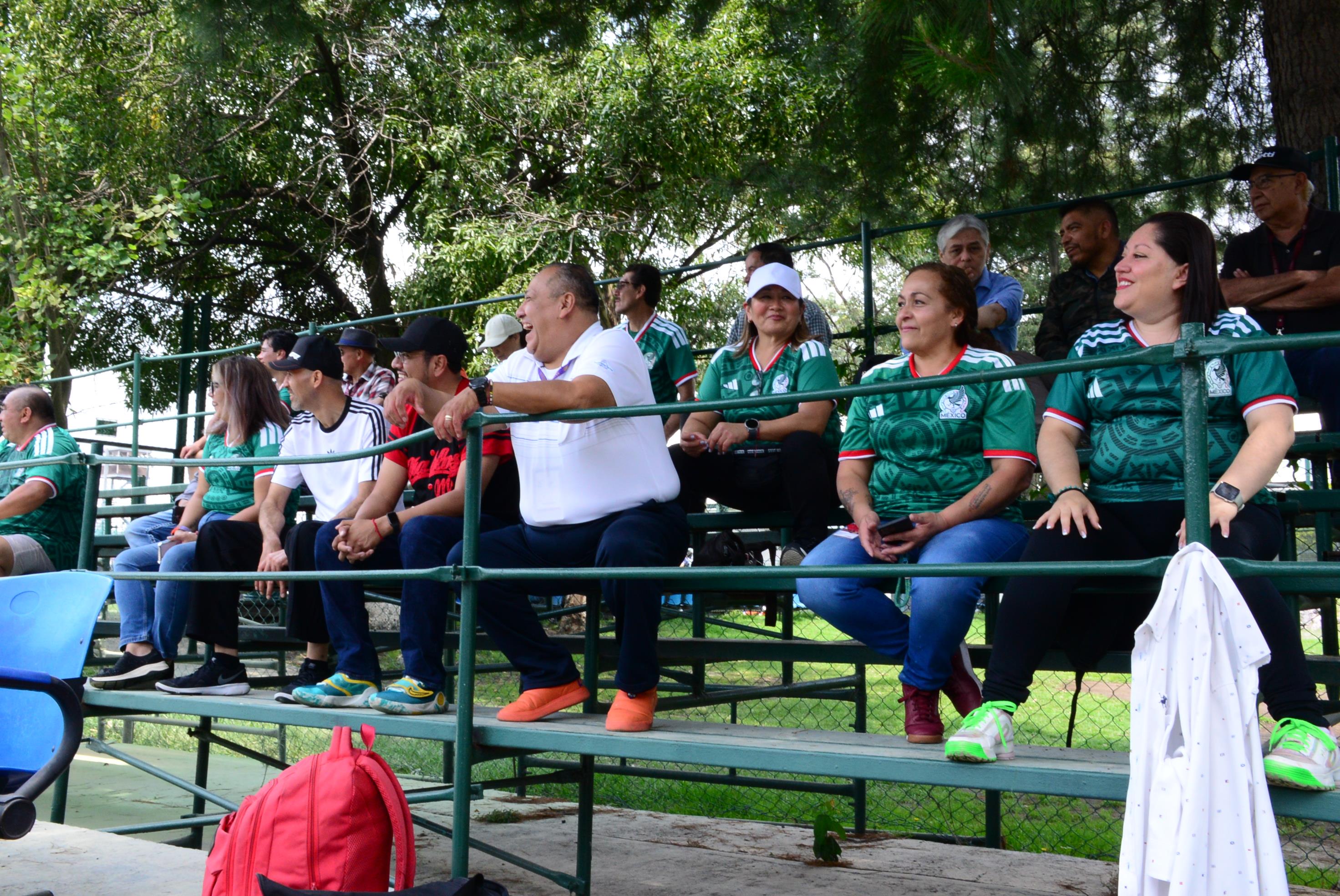 Convivencia Deportiva Por el “Día del Padre”, Sección II Dirección Médica 
